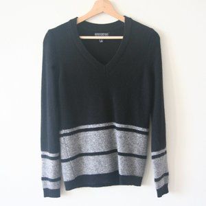 Size S - BANANA REPUBLIC Women's Black Fine Wool V-Neck Sweater